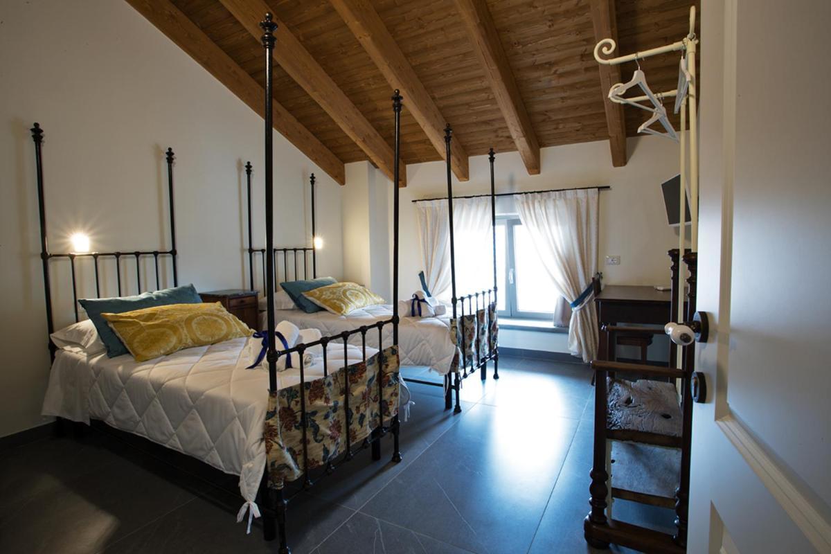 Agriturismo Tenuta Casteldardo Besenzone エクステリア 写真