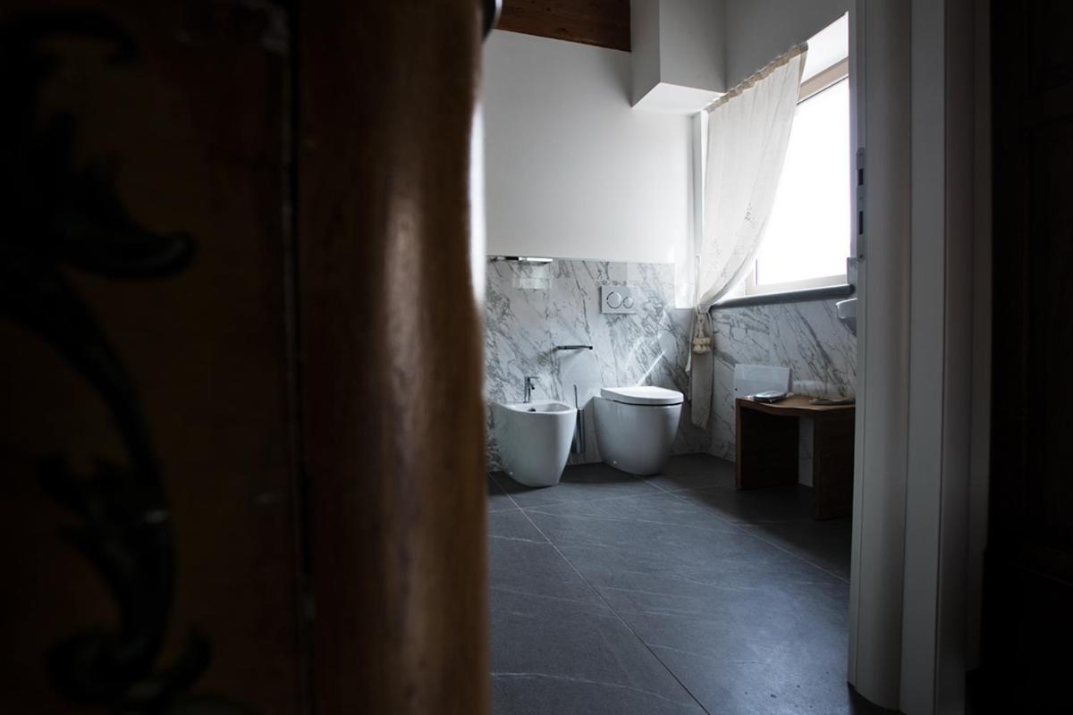 Agriturismo Tenuta Casteldardo Besenzone エクステリア 写真